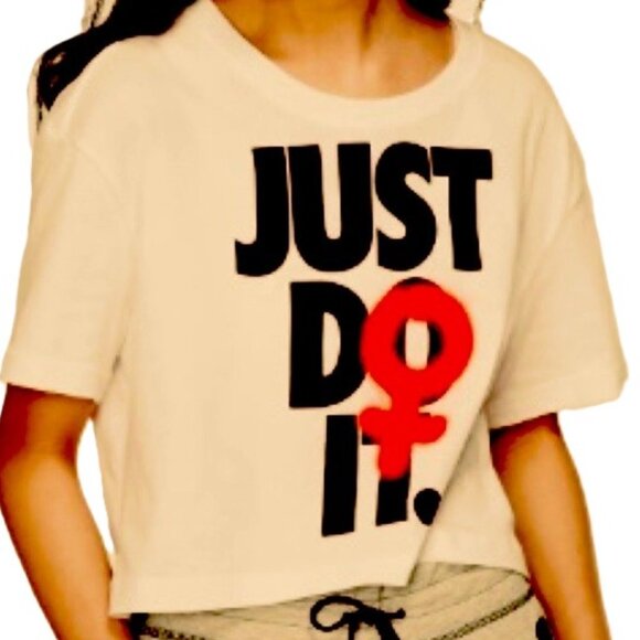 NIKE Rebel Crop Top Just Do It Creamy Creamy Beige Tshirt Womens Medium - Picture 3 of 12